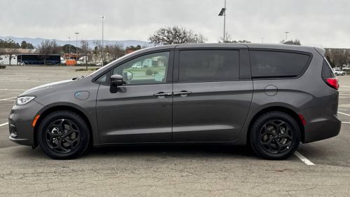 2022 Chrysler Pacifica 2C4RC1S74NR187299