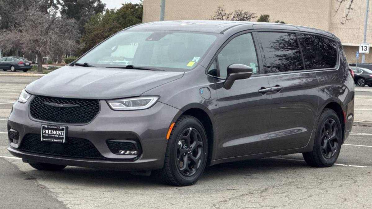 2022 Chrysler Pacifica 2C4RC1S74NR187299