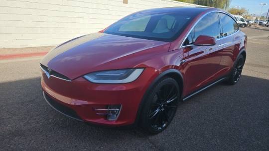 2018 Tesla Model X 5YJXCBE24JF088677