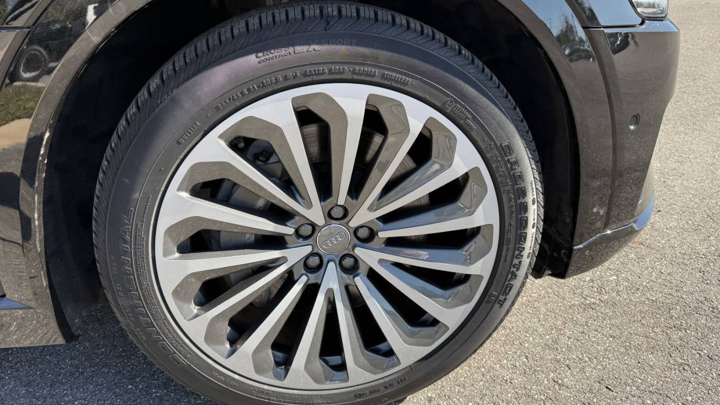 2019 Audi e-tron WA1VABGE9KB009376