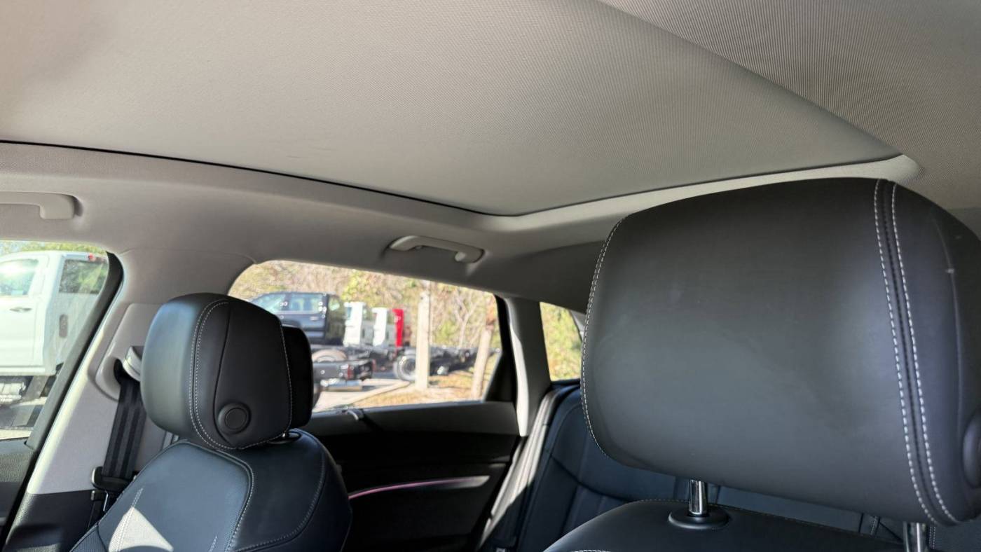 2019 Audi e-tron WA1VABGE9KB009376