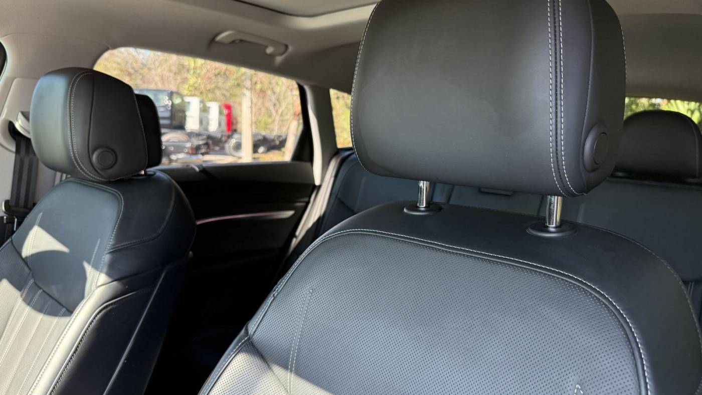 2019 Audi e-tron WA1VABGE9KB009376