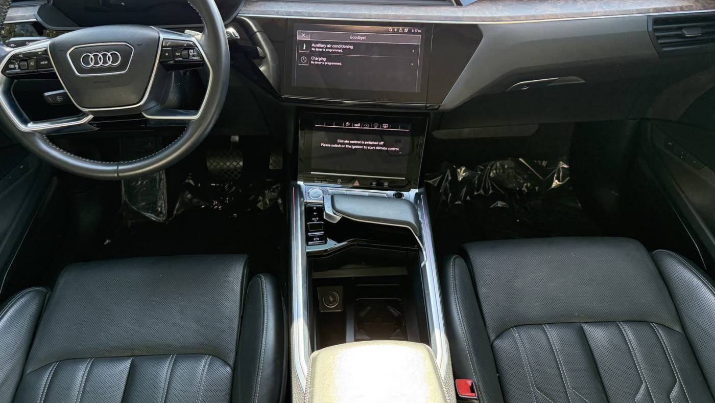 2019 Audi e-tron WA1VABGE9KB009376