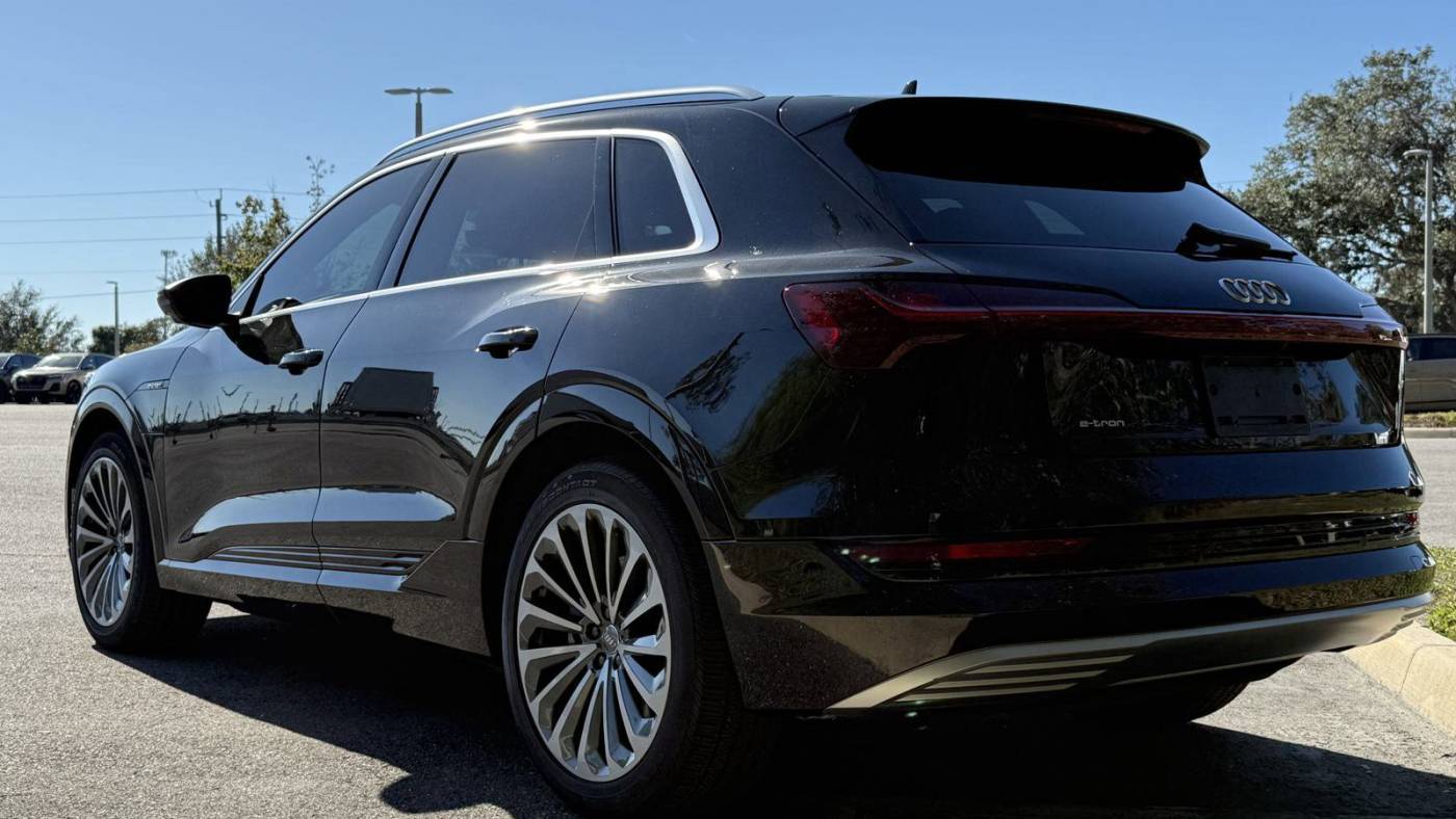 2019 Audi e-tron WA1VABGE9KB009376