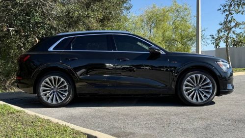 2019 Audi e-tron WA1VABGE9KB009376
