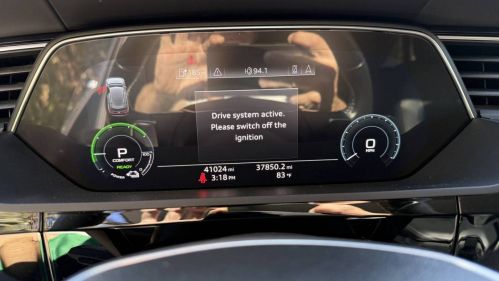 2019 Audi e-tron WA1VABGE9KB009376