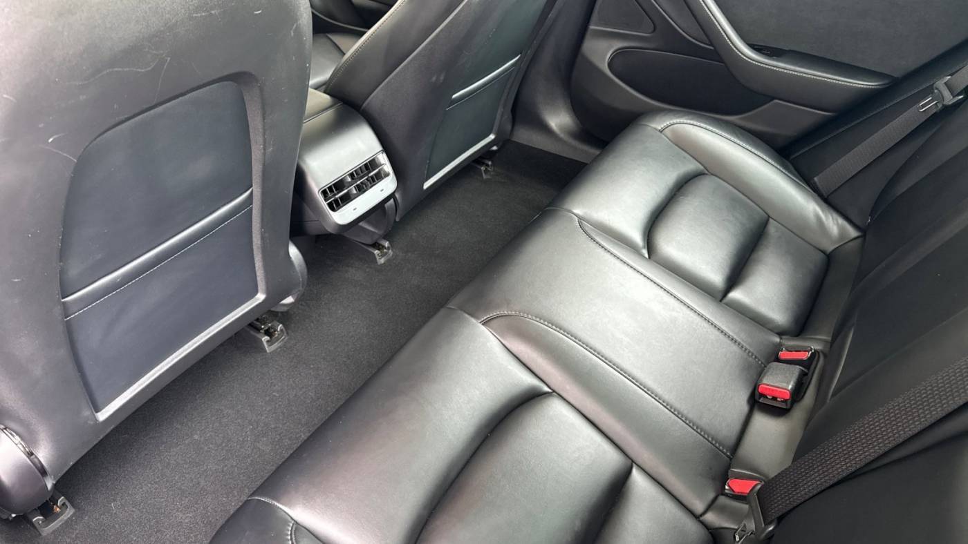 2020 Tesla Model 3 5YJ3E1EB5LF807084