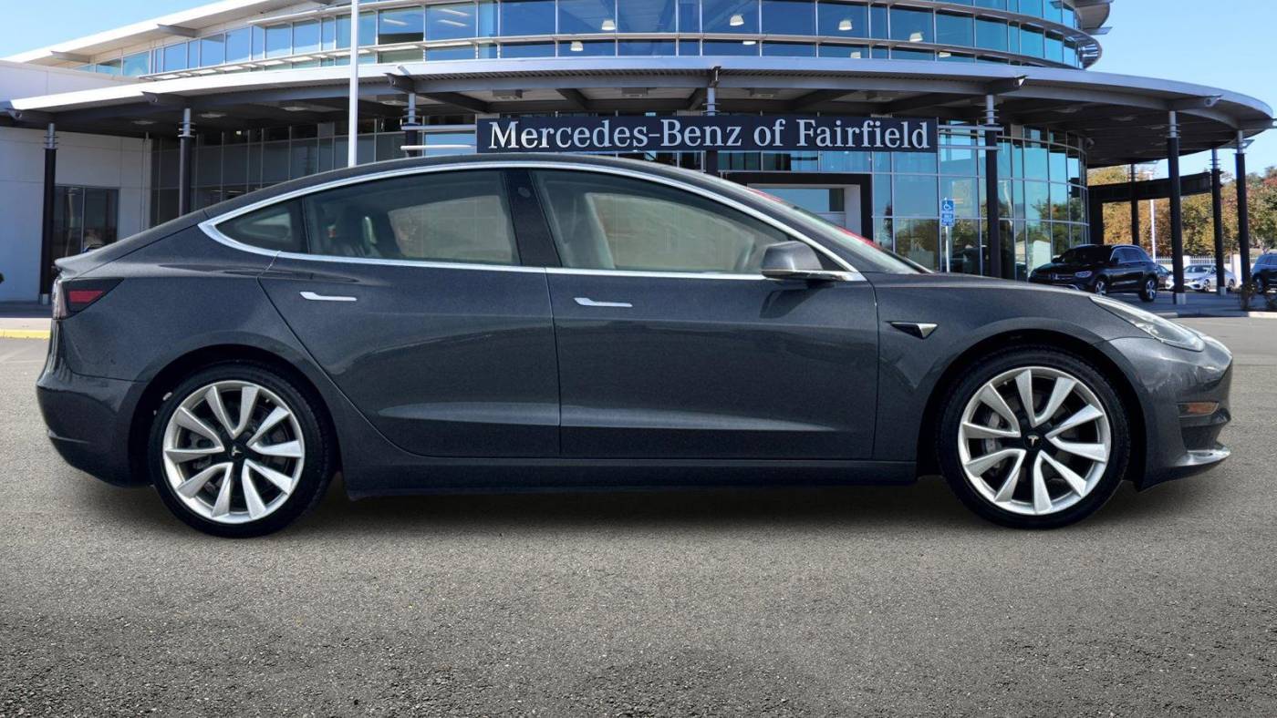 2020 Tesla Model 3 5YJ3E1EB5LF807084