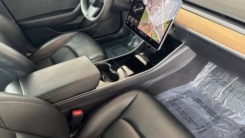 2020 Tesla Model 3 5YJ3E1EB5LF807084