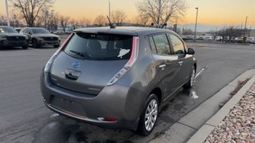 2016 Nissan LEAF 1N4AZ0CP1GC302172