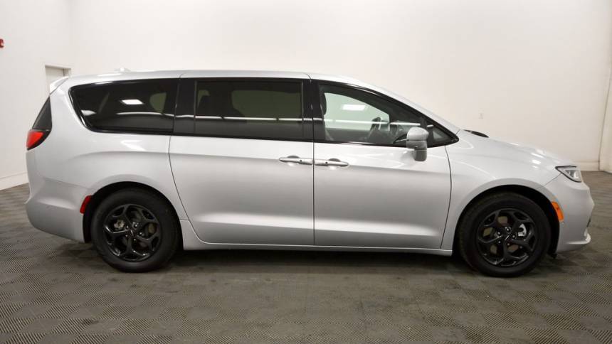 2022 Chrysler Pacifica 2C4RC1S77NR173610
