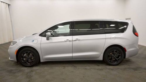 2022 Chrysler Pacifica 2C4RC1S77NR173610