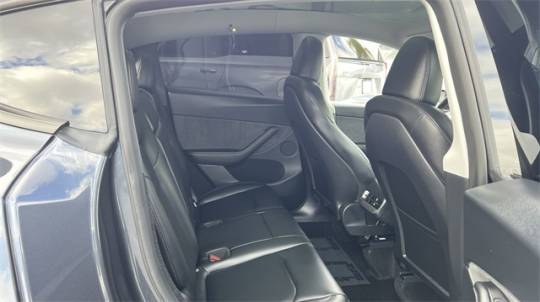2024 Tesla Model Y 7SAYGDEE9RA268893