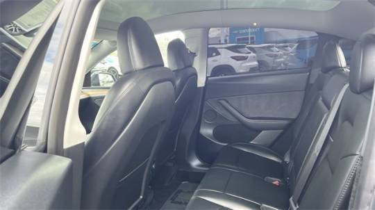 2024 Tesla Model Y 7SAYGDEE9RA268893