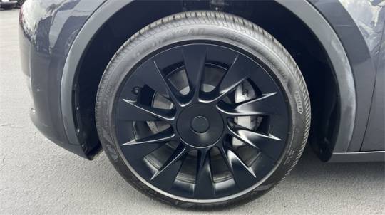 2024 Tesla Model Y 7SAYGDEE9RA268893