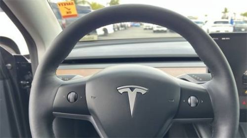 2024 Tesla Model Y 7SAYGDEE9RA268893