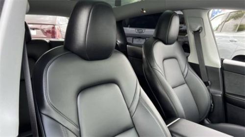 2024 Tesla Model Y 7SAYGDEE9RA268893