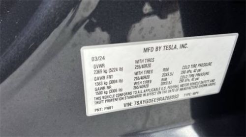 2024 Tesla Model Y 7SAYGDEE9RA268893