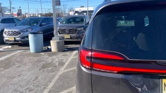 2021 Chrysler Pacifica 2C4RC1L74MR586890