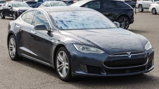 2016 Tesla Model S 5YJSA1E24GF122863