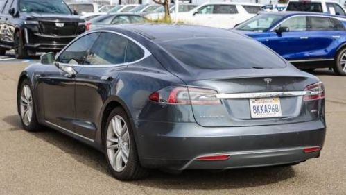 2016 Tesla Model S 5YJSA1E24GF122863