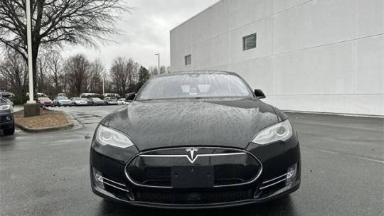 2014 Tesla Model S 5YJSA1H28EFP63717