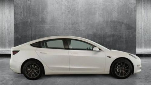 2018 Tesla Model 3 5YJ3E1EB2JF151181