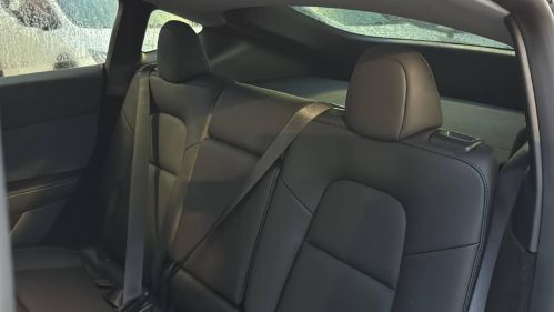 2024 Tesla Model Y 7SAYGDEE4RA253041