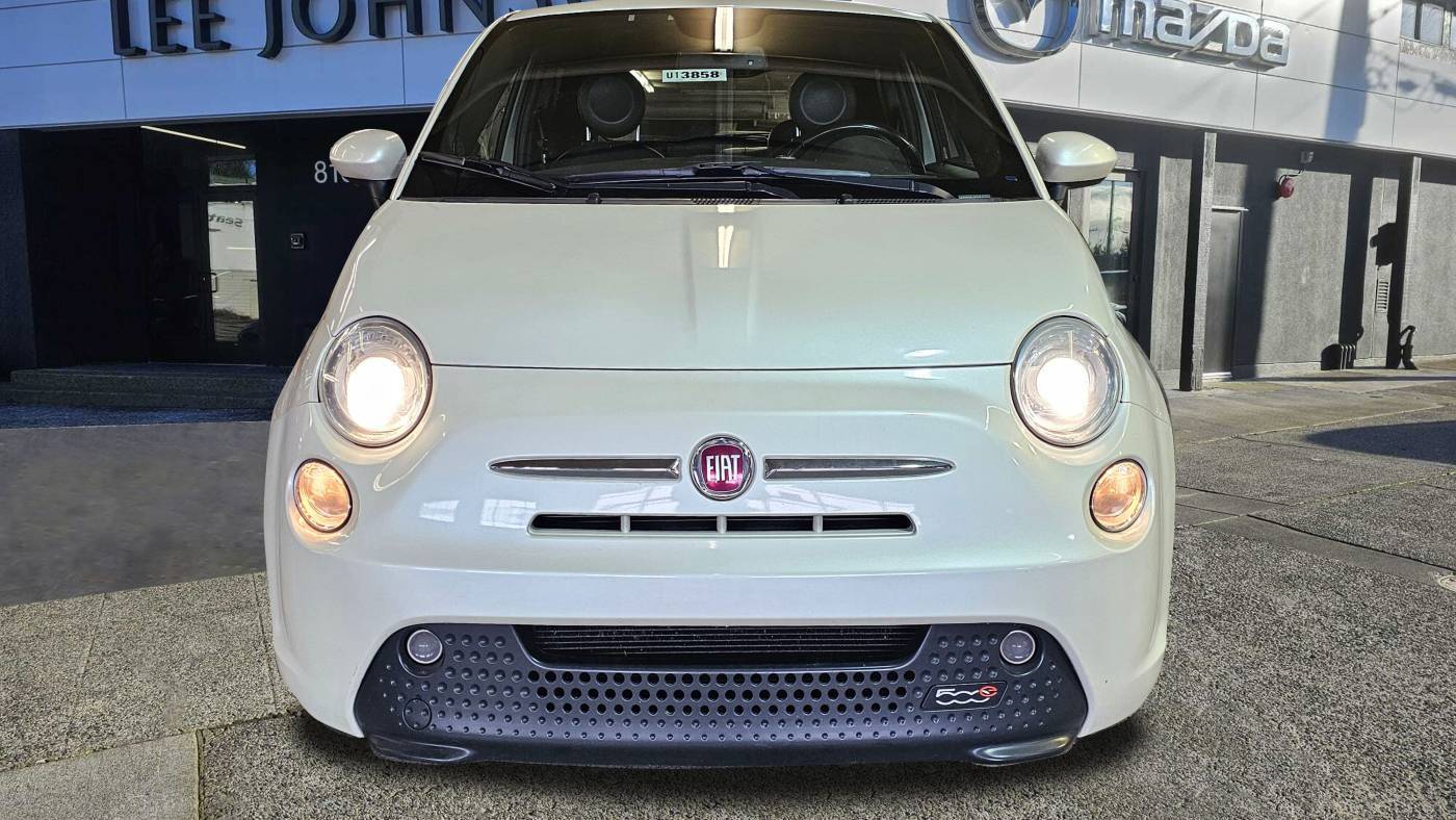 2013 Fiat 500e 3C3CFFGE8DT714102