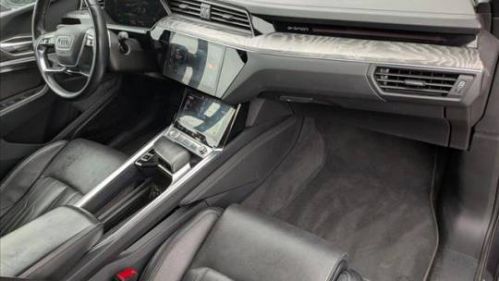 2019 Audi e-tron WA1VAAGE6KB007661
