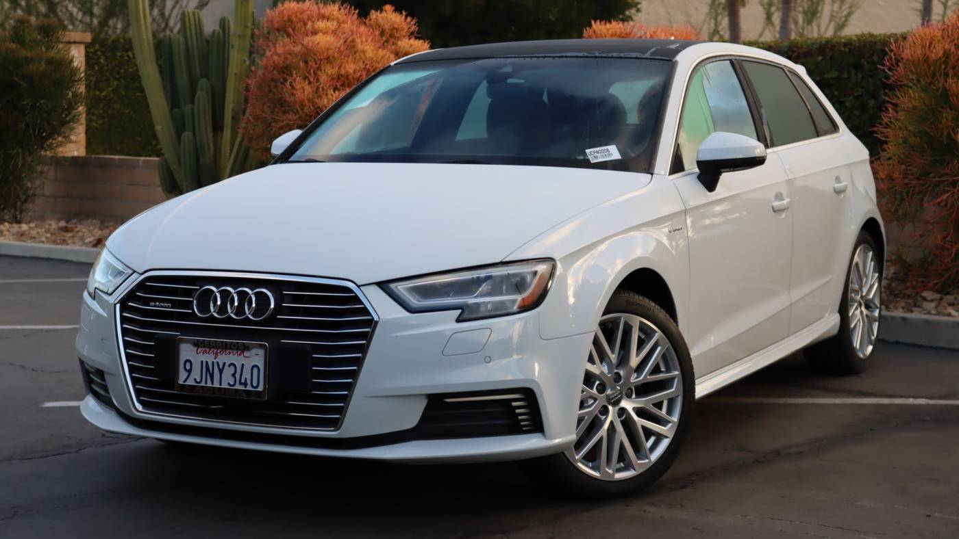 2018 Audi A3 Sportback e-tron WAUSPBFF8JA081981