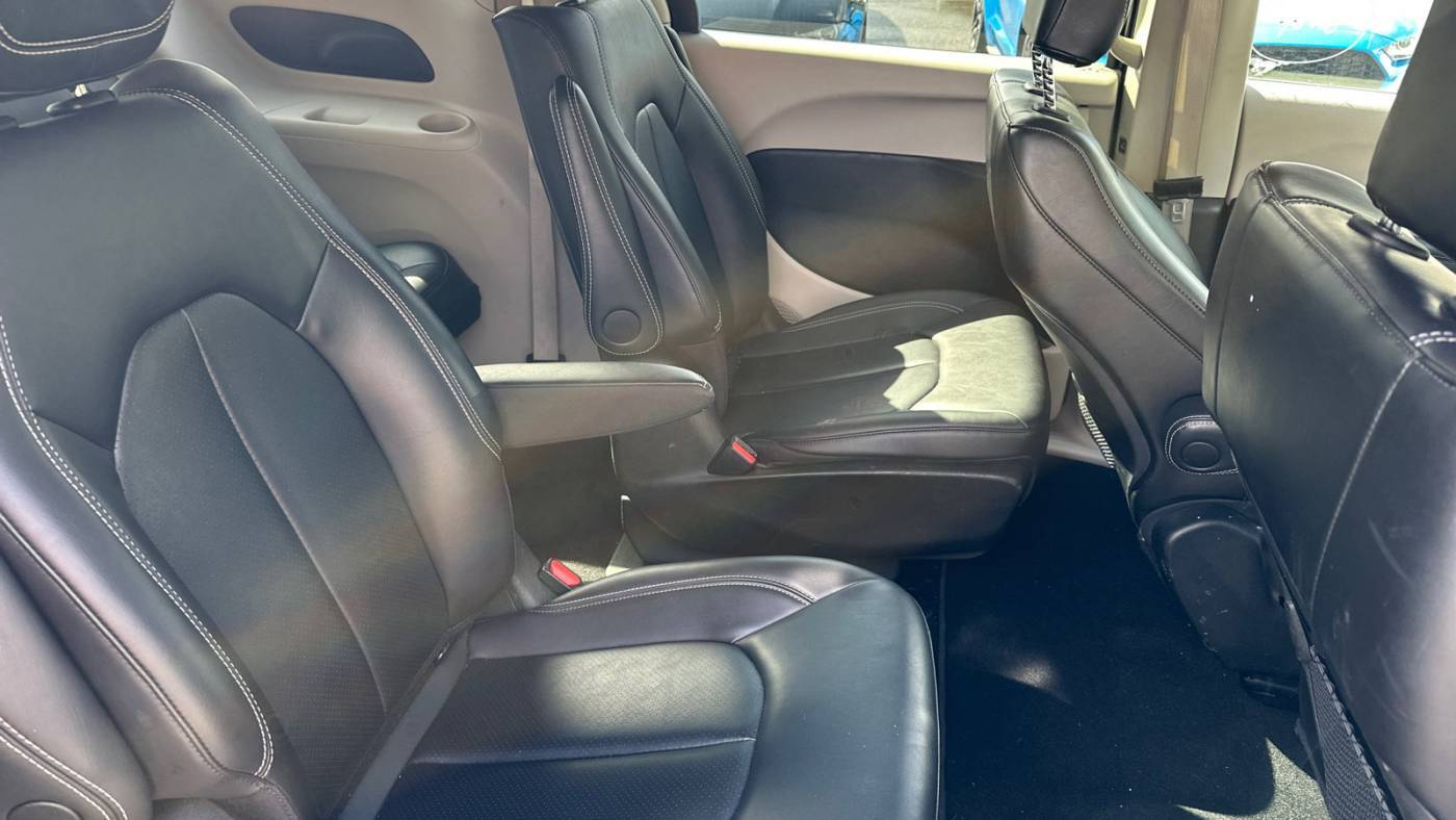 2023 Chrysler Pacifica 2C4RC1L75PR541400