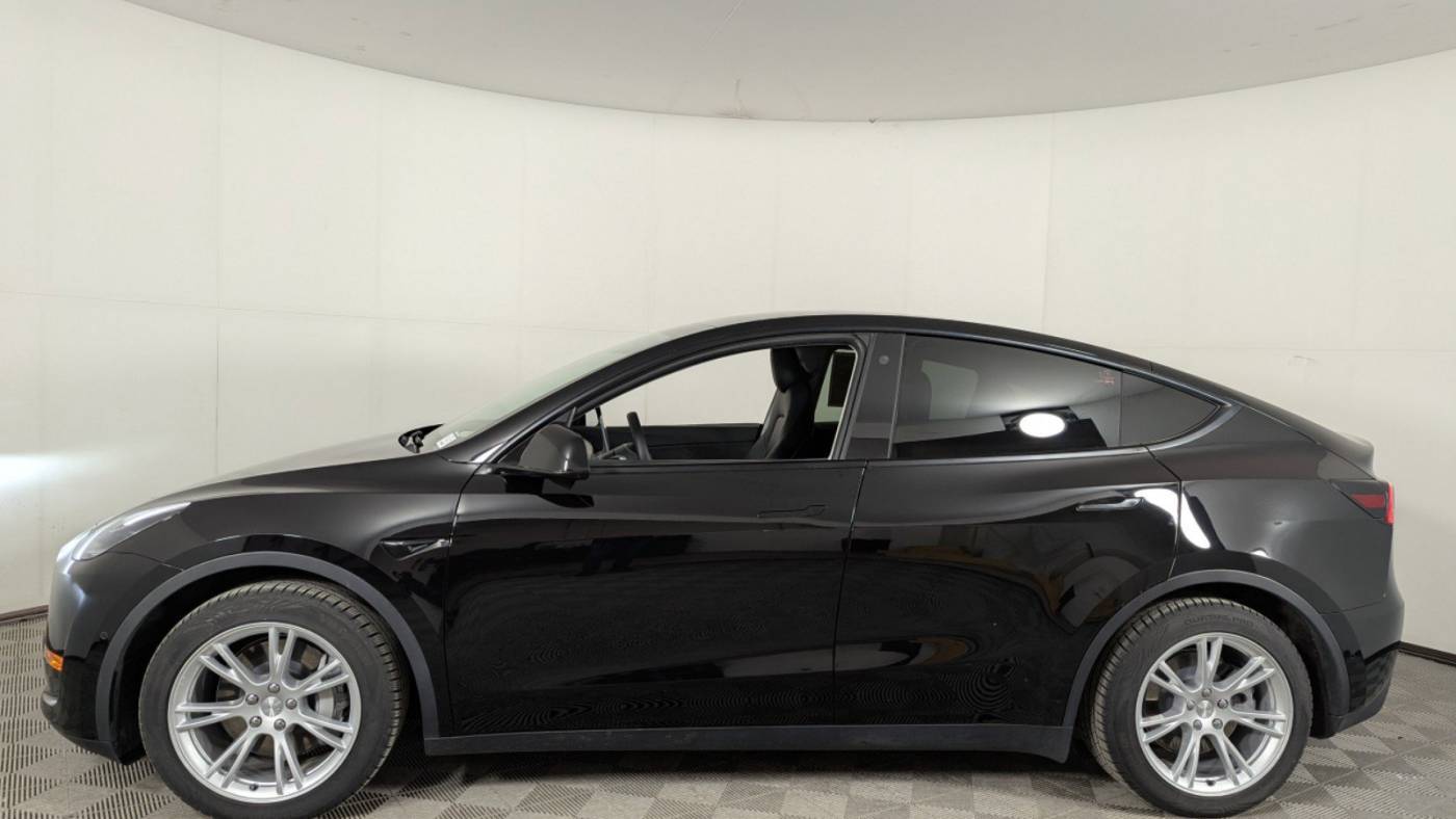 2021 Tesla Model Y 5YJYGDEE9MF062708