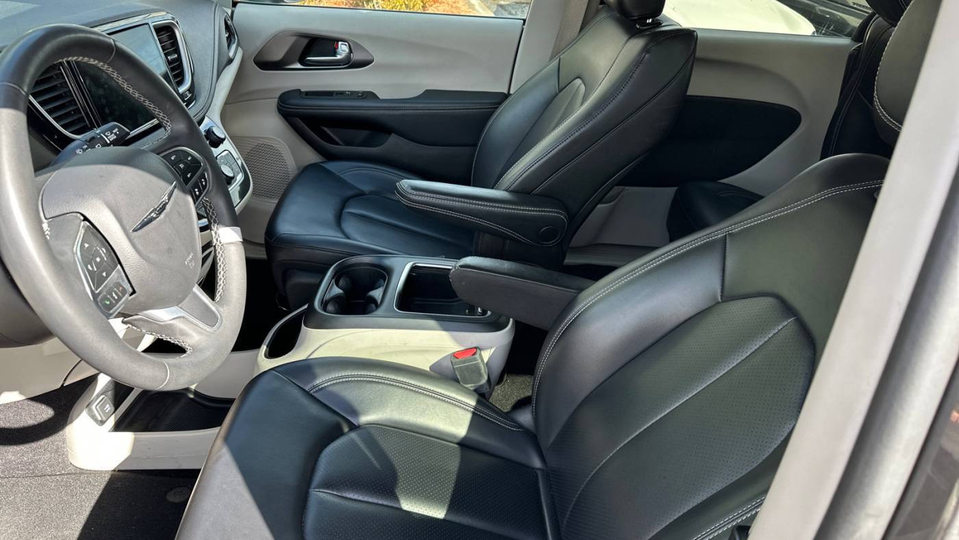 2023 Chrysler Pacifica 2C4RC1L75PR541400