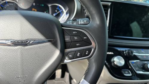 2023 Chrysler Pacifica 2C4RC1L75PR541400