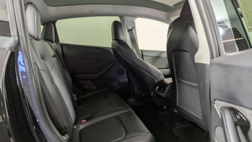 2021 Tesla Model Y 5YJYGDEE9MF062708