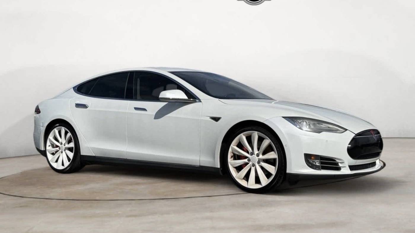 2016 Tesla Model S 5YJSA1E25GF128204