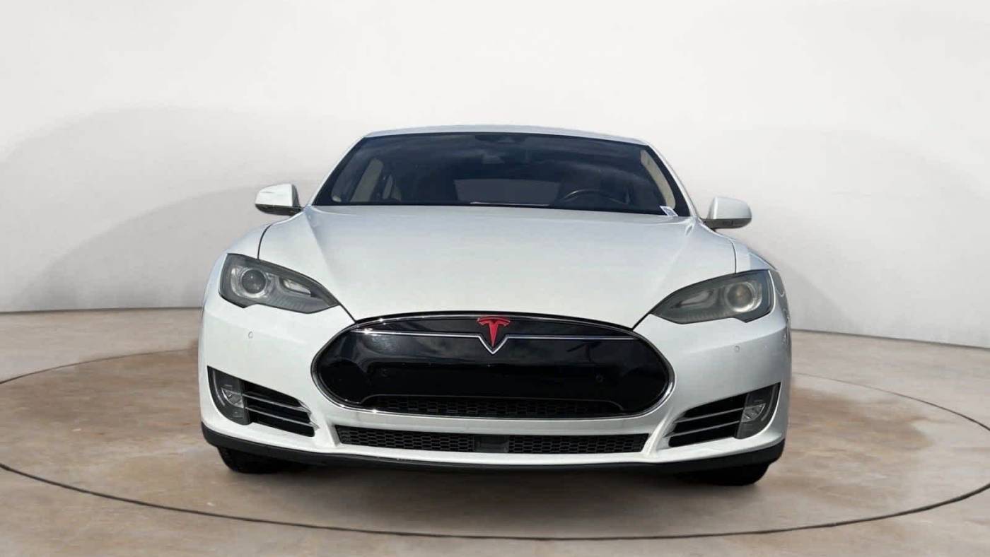 2016 Tesla Model S 5YJSA1E25GF128204