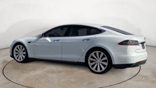 2016 Tesla Model S 5YJSA1E25GF128204