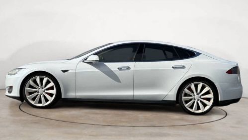 2016 Tesla Model S 5YJSA1E25GF128204