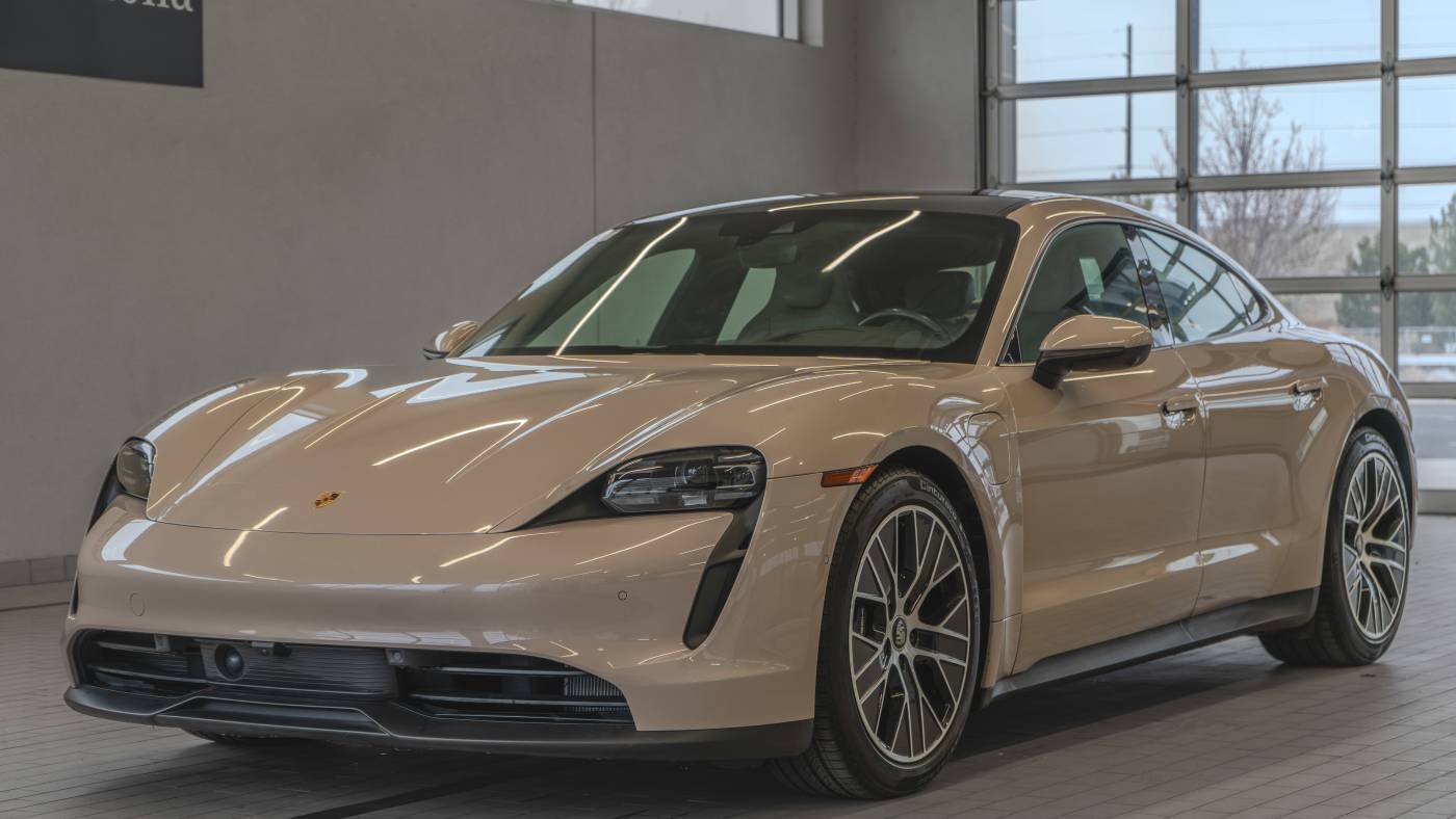2022 Porsche Taycan WP0AA2Y16NSA14218