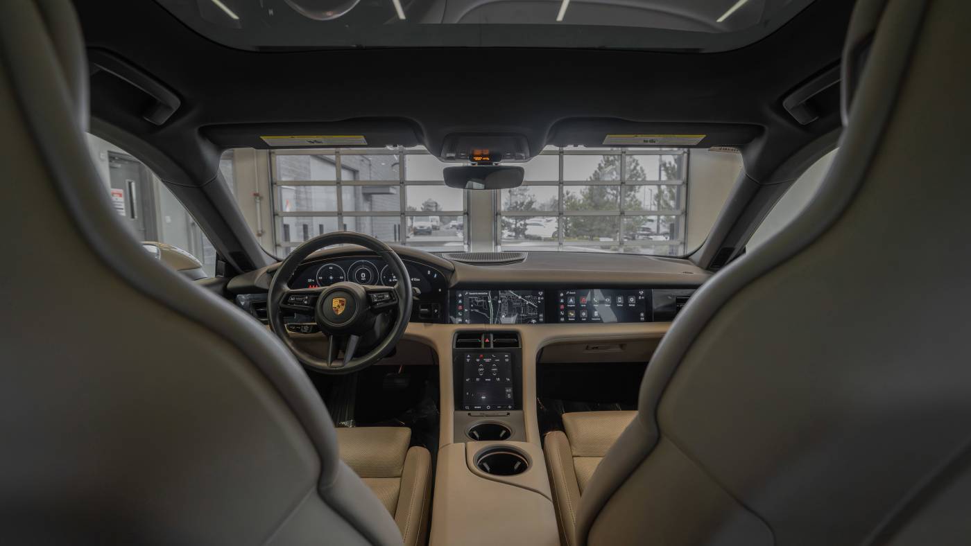 2022 Porsche Taycan WP0AA2Y16NSA14218