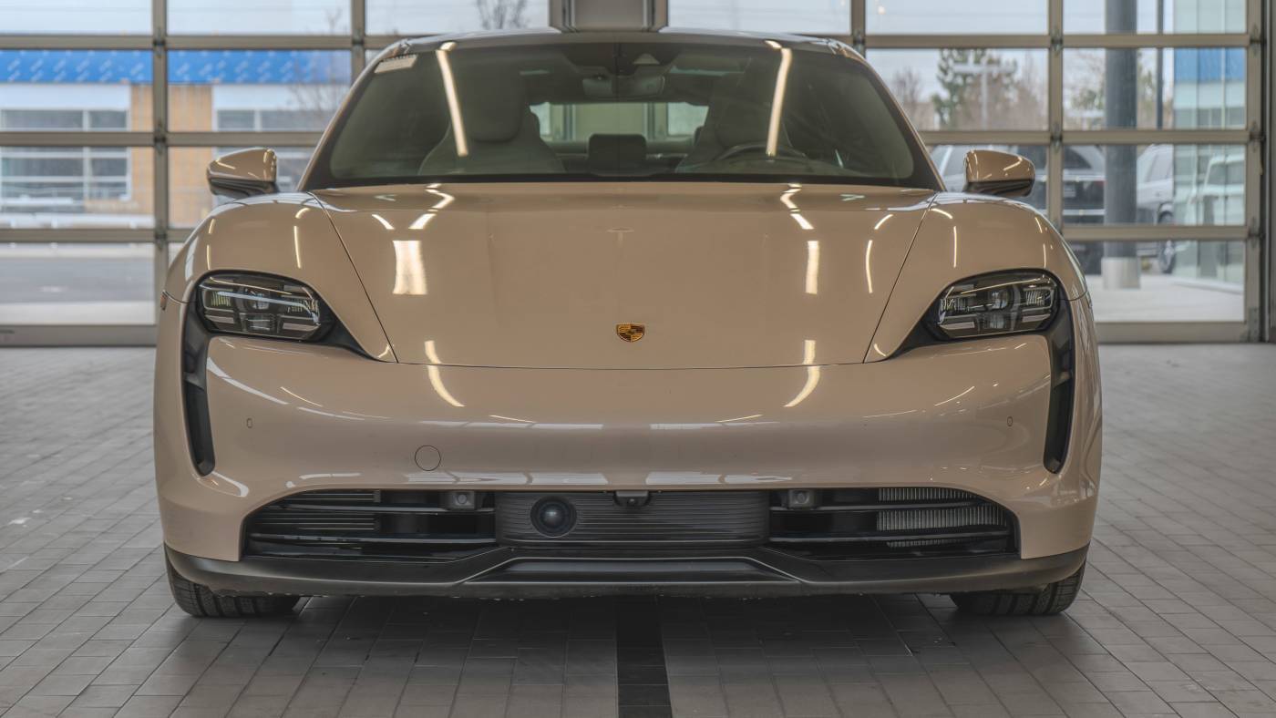 2022 Porsche Taycan WP0AA2Y16NSA14218