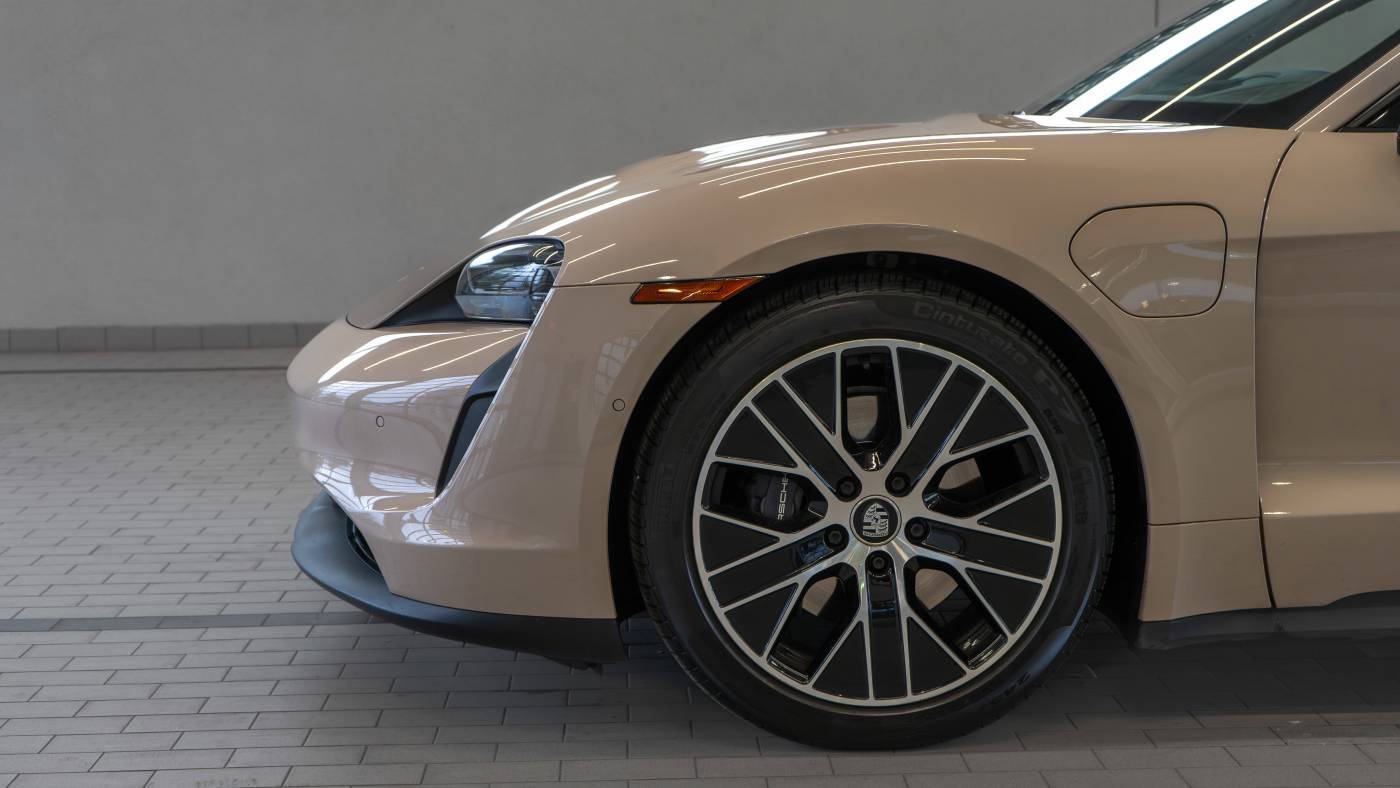 2022 Porsche Taycan WP0AA2Y16NSA14218