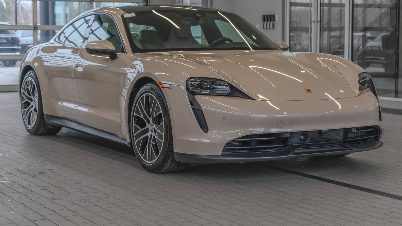 2022 Porsche Taycan WP0AA2Y16NSA14218