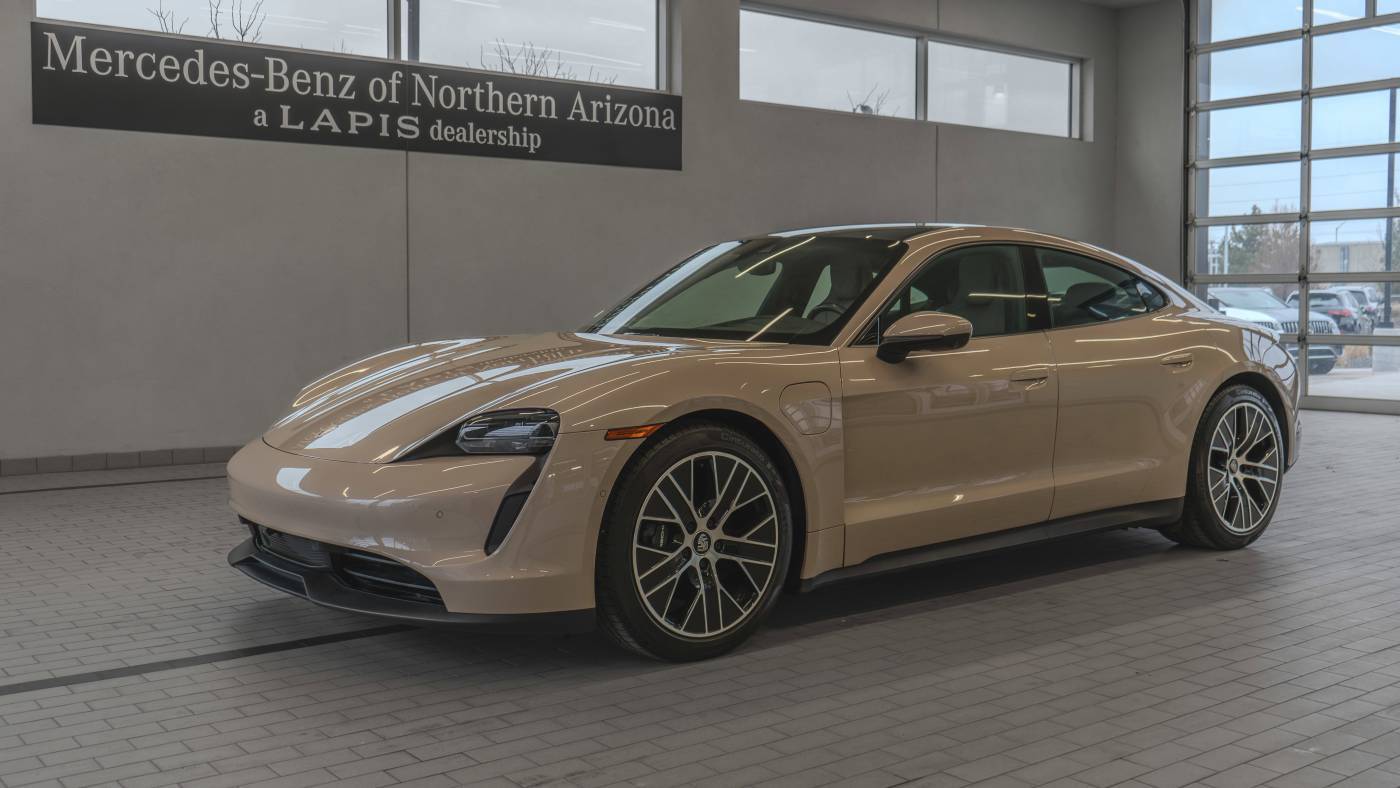 2022 Porsche Taycan WP0AA2Y16NSA14218