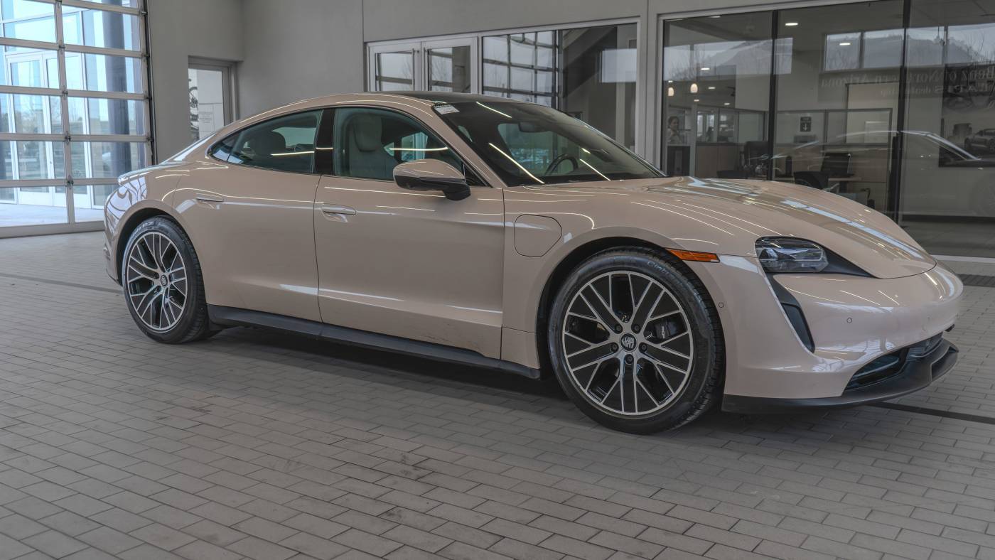 2022 Porsche Taycan WP0AA2Y16NSA14218