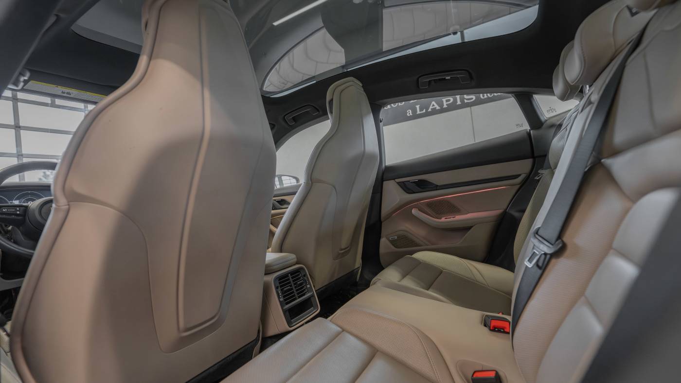 2022 Porsche Taycan WP0AA2Y16NSA14218