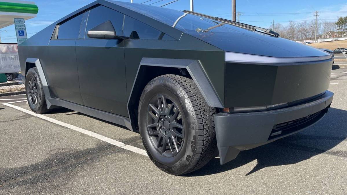 2024 Tesla Cybertruck - Images - 7