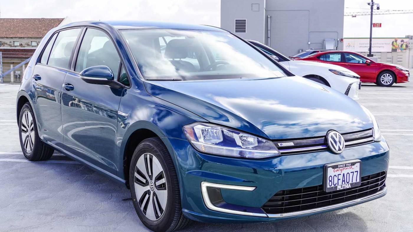 2017 Volkswagen e-Golf WVWKR7AU9HW953775